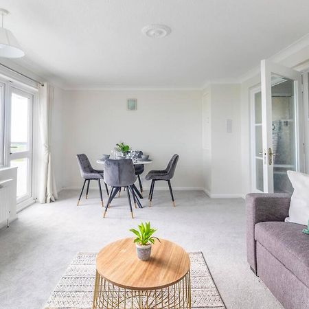 Breath Taking Sea View 2 Bedroom Sleeps 6- Parking Bournemouth Ngoại thất bức ảnh